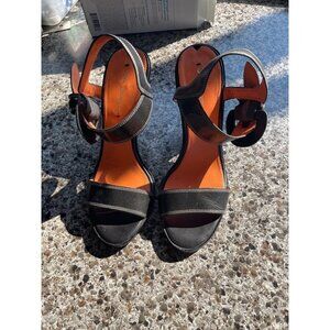 Via Spiga oversize‎ buckel Leather Black Strappy Sandals 4.75” heels Women sz 8M